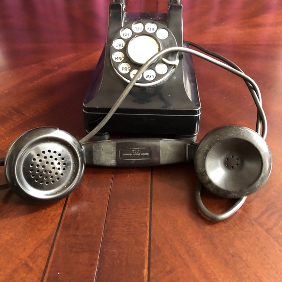 Retro Western Electric Co. Dial Rotary Telephone - Picture 3 of 9